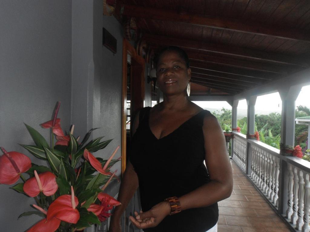 Classique International In Dominica Marigot Bagian luar foto